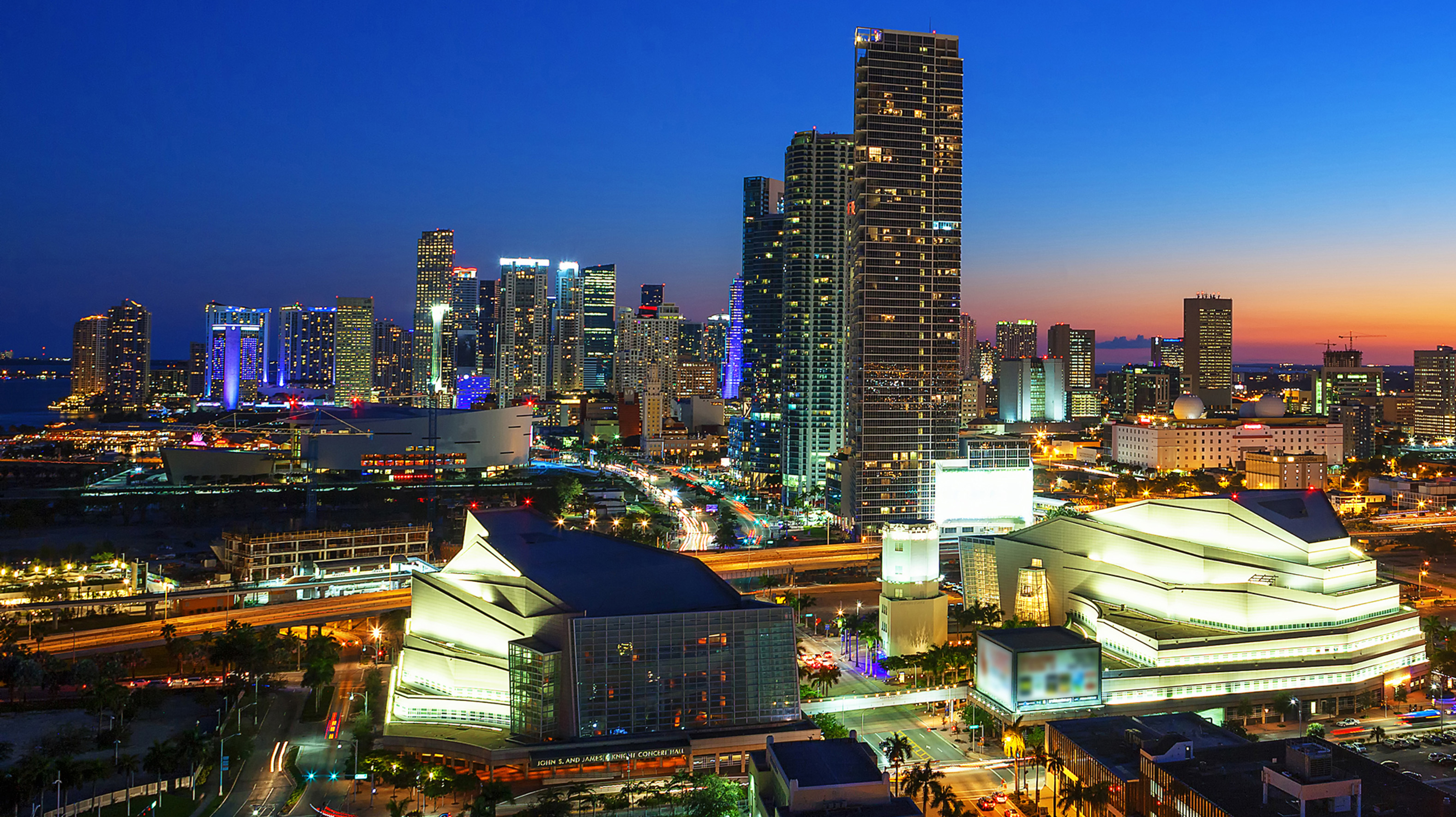 Miami Commercial Real Estate News June 18 Kkr Buys Sabadell Financial Center For 250 Million More Hawkins Commercial Realty